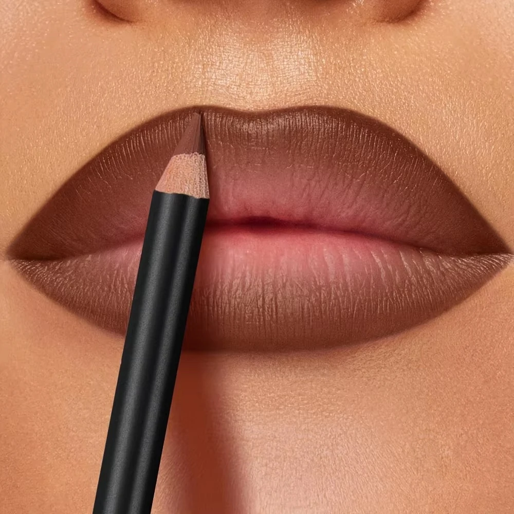 Crayon à lèvres mat, teinte Chocolat Intense